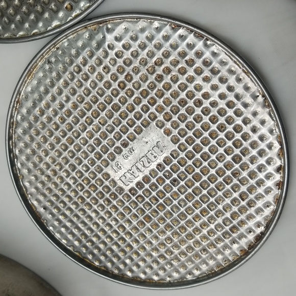 Vintage Springform Pans & Antique Loose Bottom Cake Pan - Picture 14 of 16